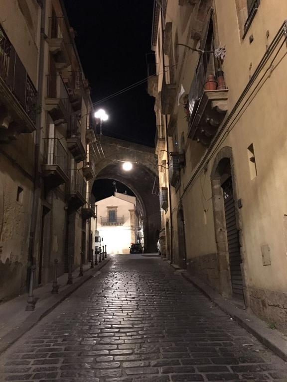 Hotel Palazzo Sant'Elia Caltagirone Zewnętrze zdjęcie
